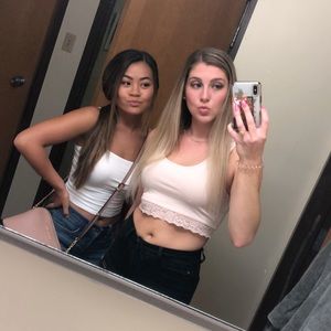 Meet your Posher, Katy/olivia